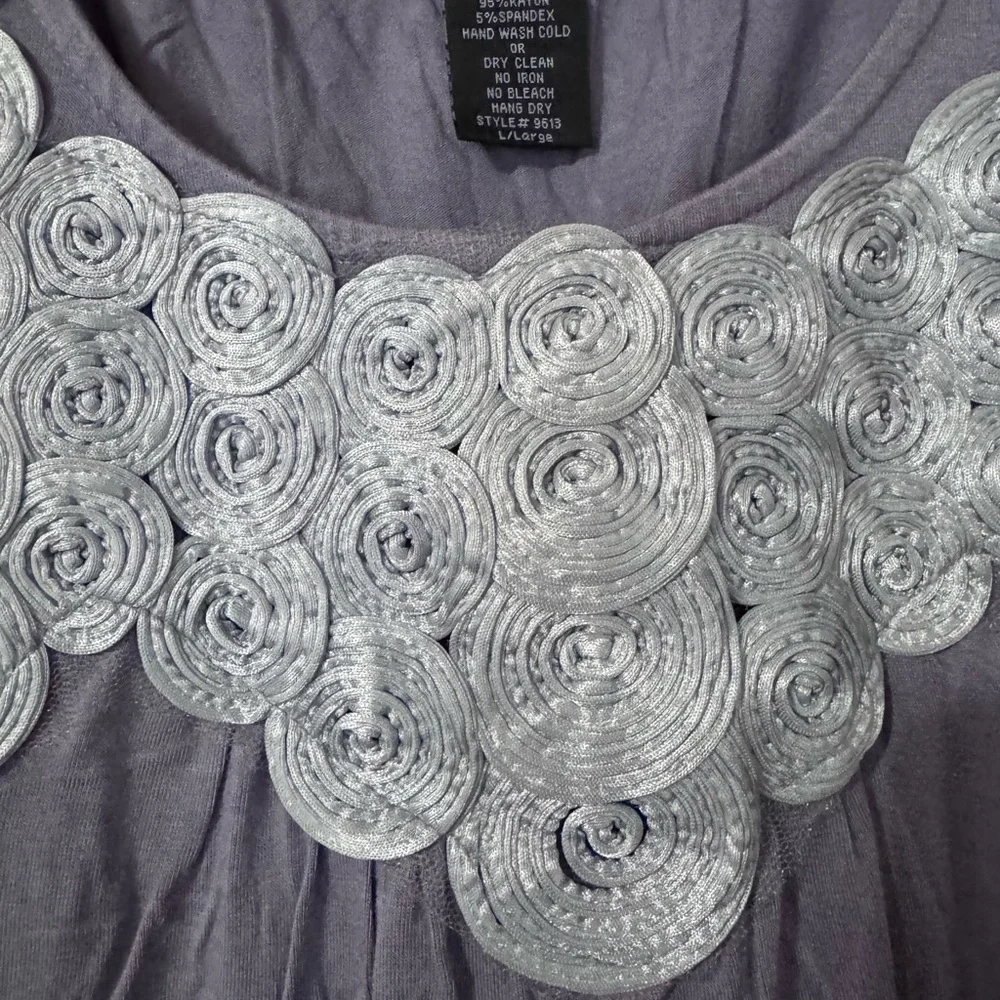 Purple Sleeveless Dress with White Embellishments - Picture 2 of 3